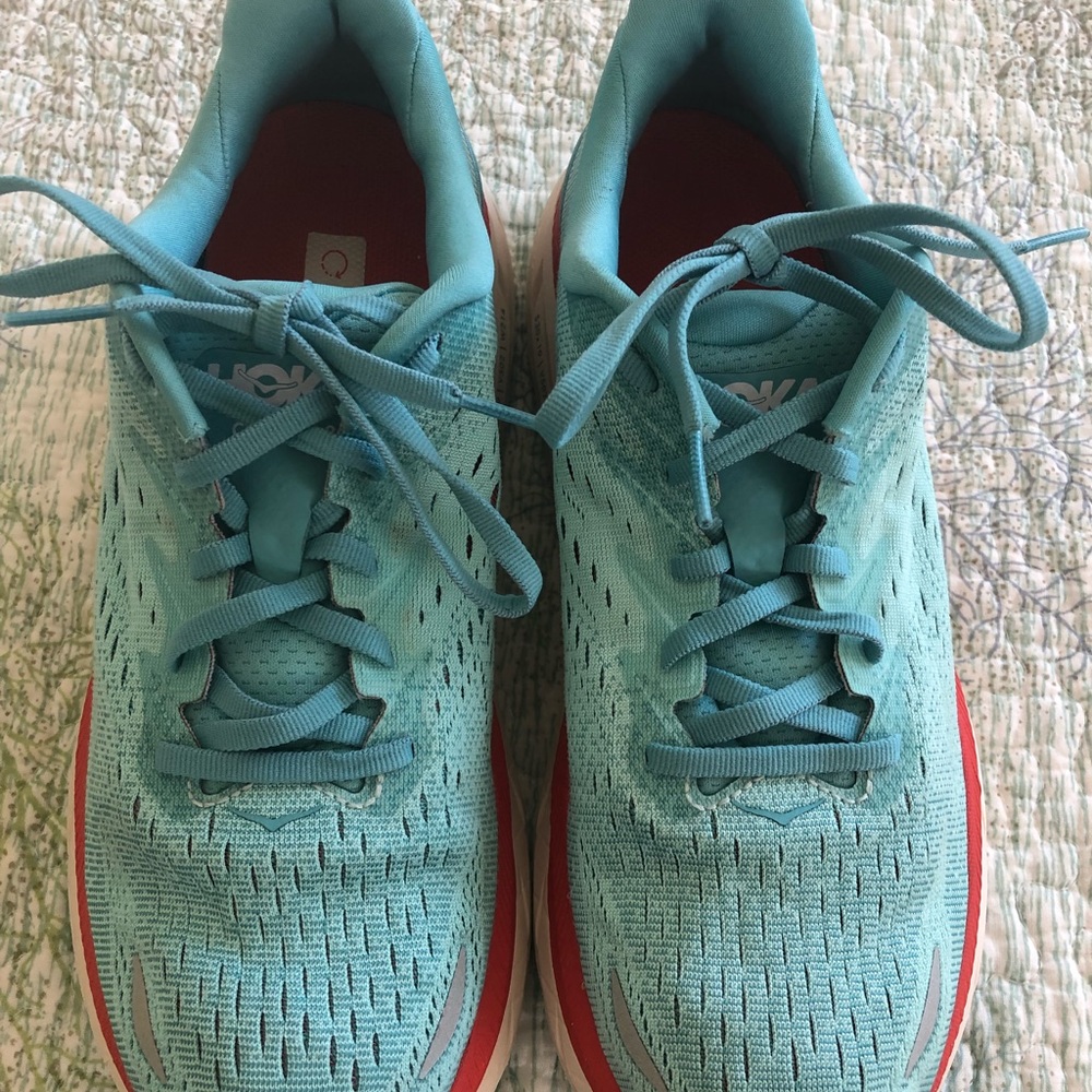 Hoka Clifton 8